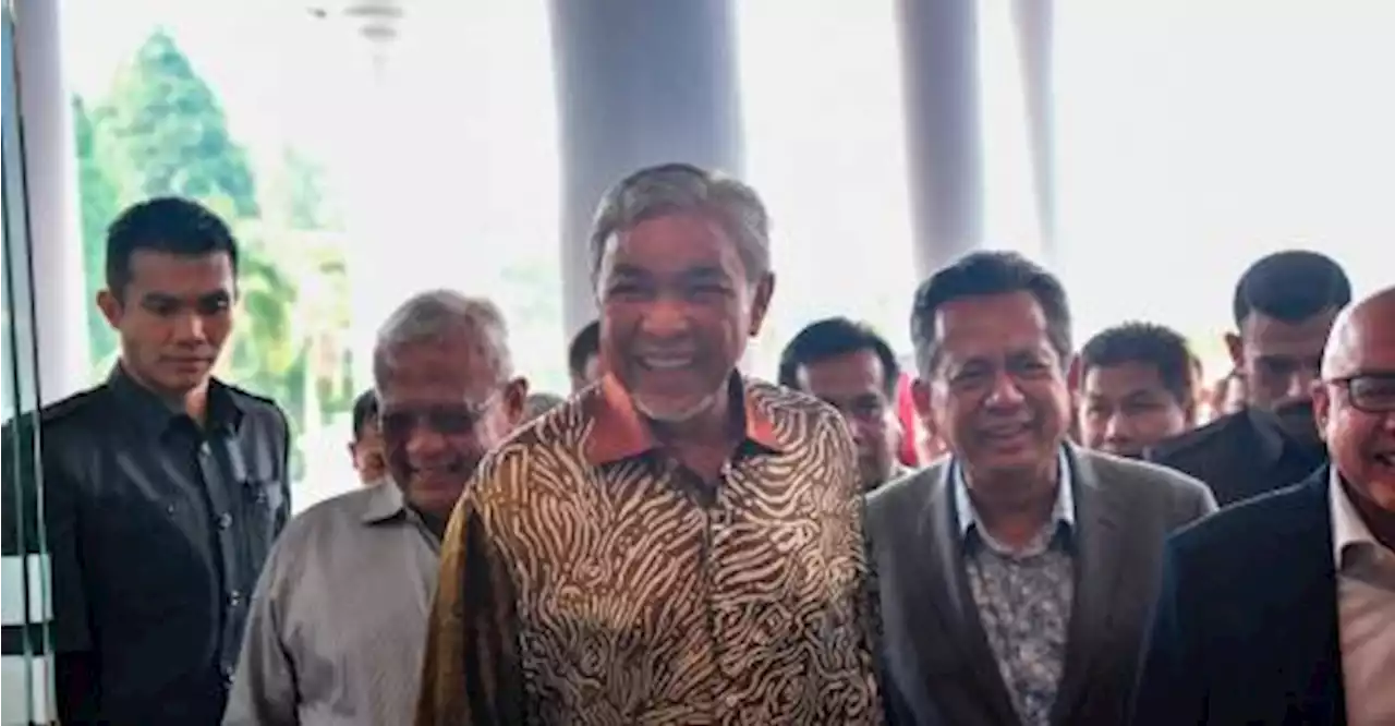 Peguam mohon AG segerakan keputusan representasi kaji pertuduhan Zahid