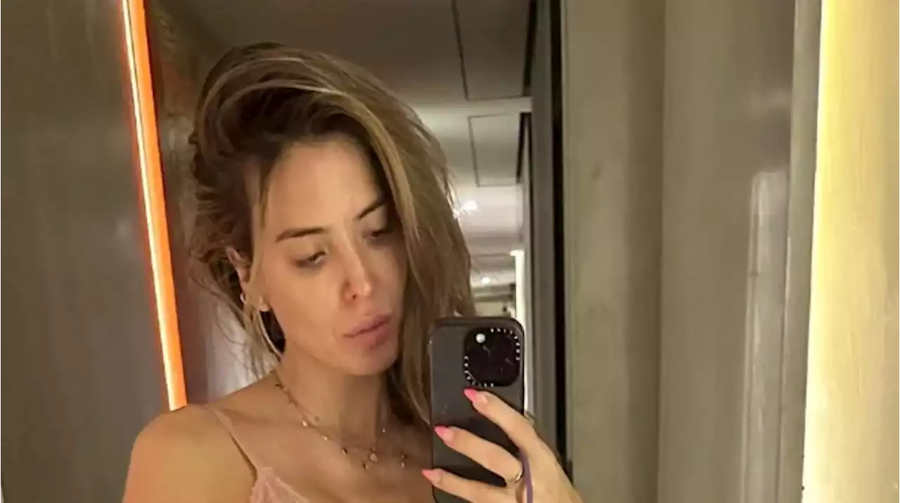 “Haciéndome la sexy”: Jesica Cirio se fotografió frente al espejo en lencería de encaje y sin nada de make up