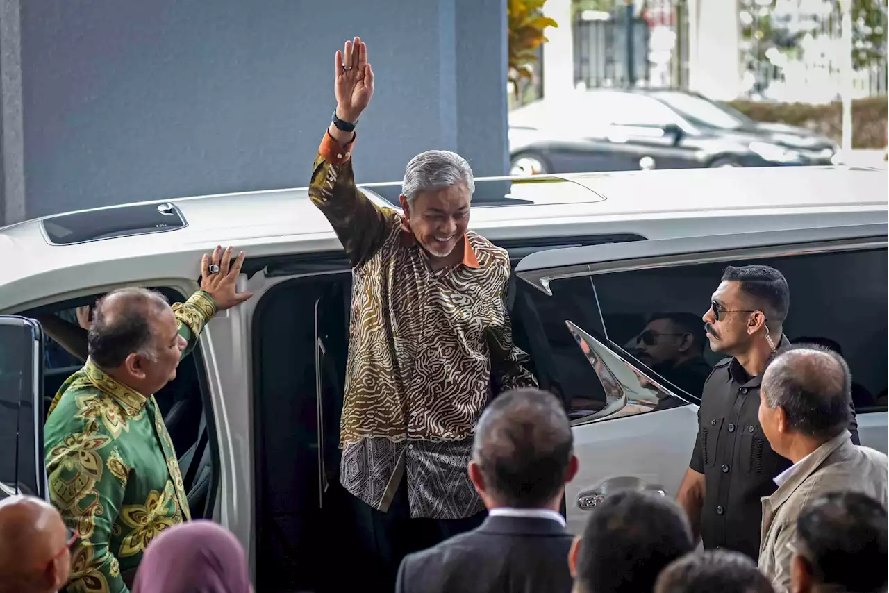 Ahmad Zahid tepati janji, bayar kontraktor projek pembangunan Bagan Datuk