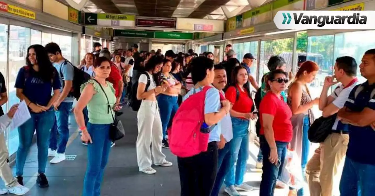 Estaciones de Metrolínea deberán seguir en uso, “no pueden” cerrarse