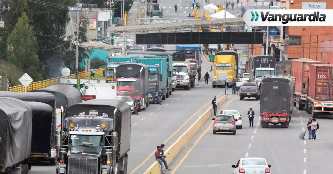 Los hechos de inseguridad en carretera afectan al transporte de carga y logística en Colombia: Colfecar