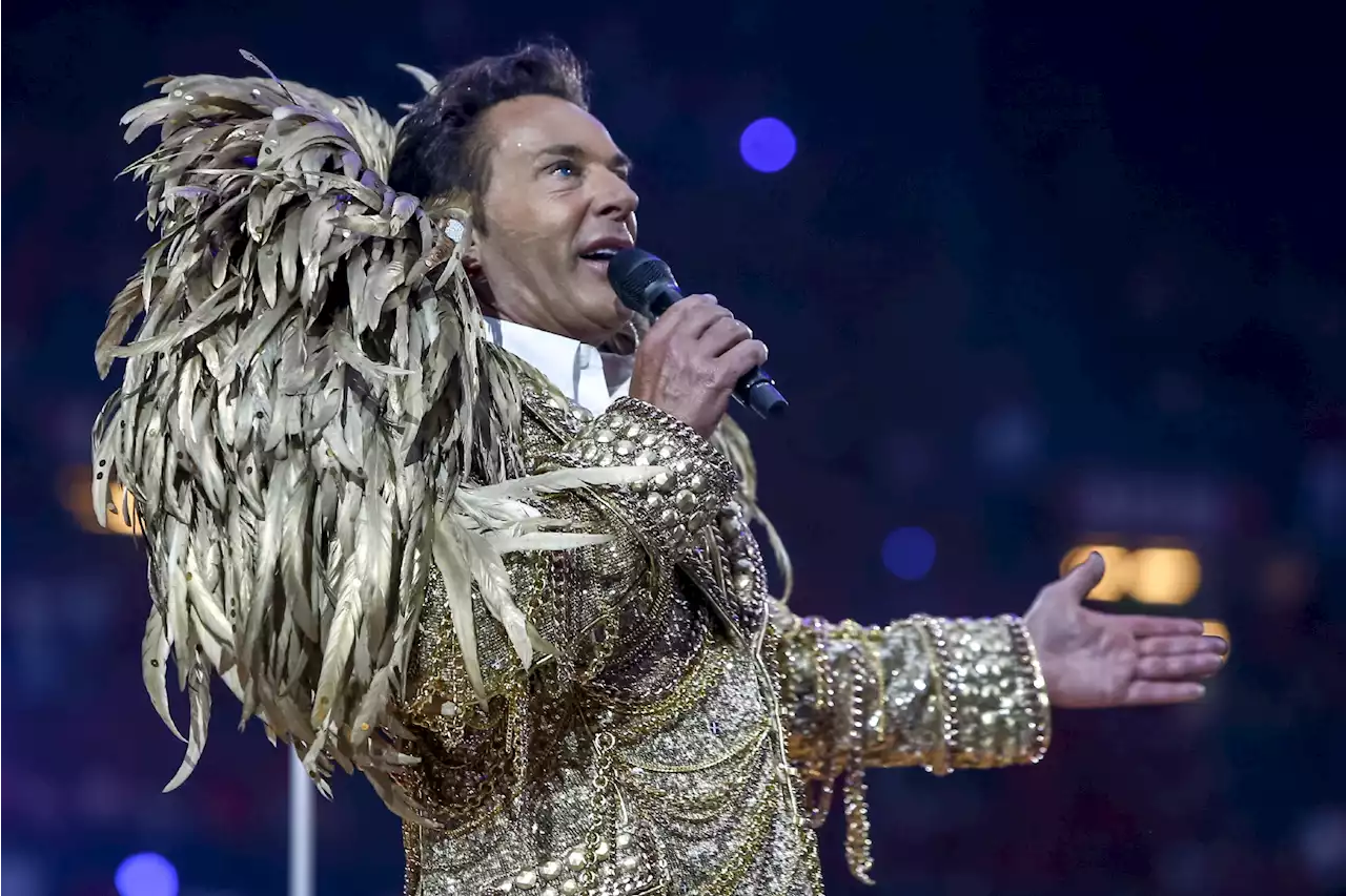 Gerard Joling scoort foto met 'fan': één van 's werelds beste ex-voetballers