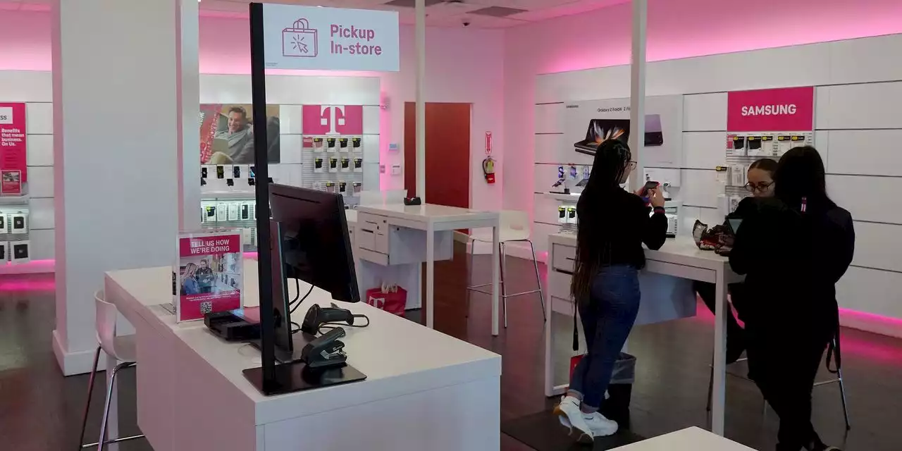 T-Mobile US to Lay Off 5,000 Employees