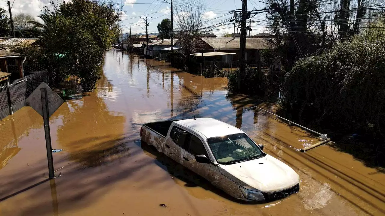 Nach heftigen Regenfällen: Chile: Santa Cruz steht unter Wasser