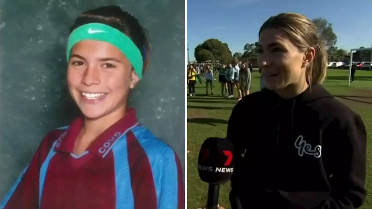 Matildas vice-captain swamped by fans on return to junior club