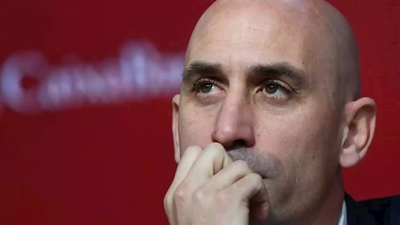 Rubiales não sai, mas Governo vai iniciar processo de suspensão (Espanha)