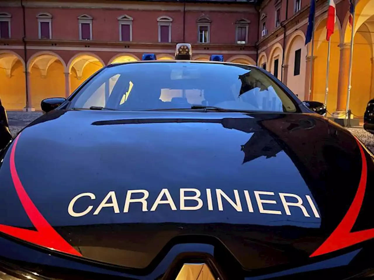 Bimba di 7 anni denuncia: 'Presa a cinghiate da mamma' - Notizie