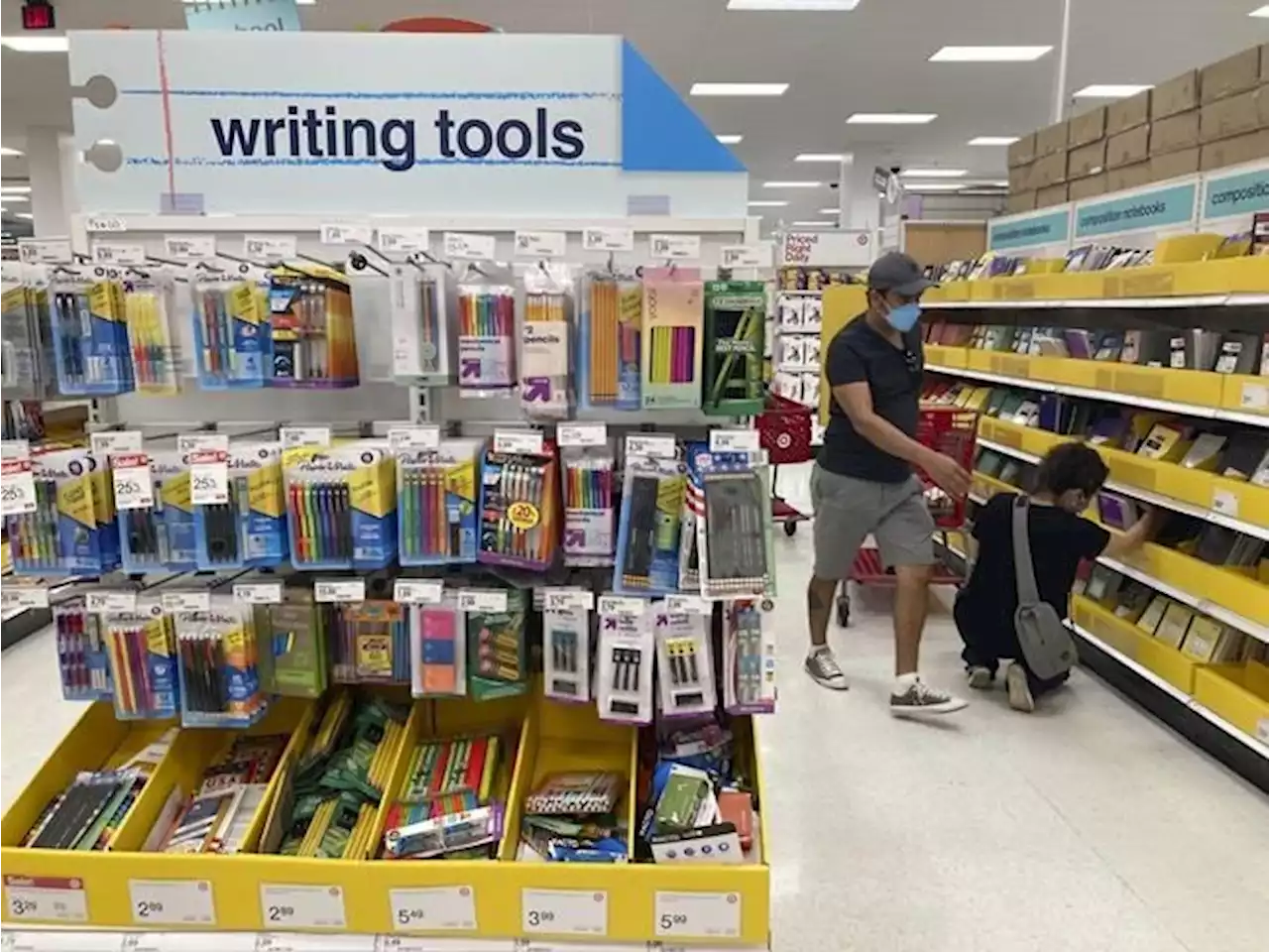 Back-to-school: Parents offer tips on how they save during annual shopping spree