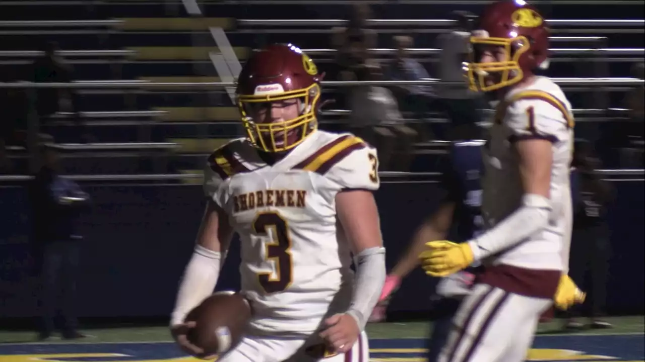 No. 12 Avon Lake mashes Benedictine, 37-15, behind committee up front