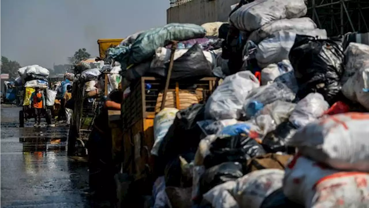 Ridwan Kamil Tetapkan Bandung Raya Darurat Sampah