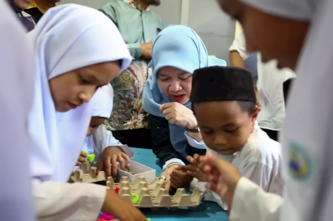 Education Ministry pays close attention to education in Sabah, Sarawak: Fadhlina