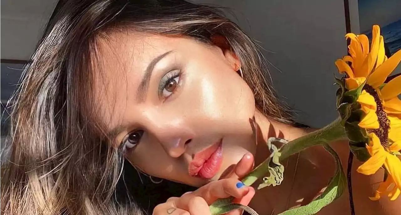 Eiza González impacta en hermoso vestido blanco con transparencias