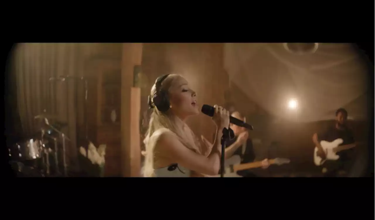 Ariana Grande Celebrates 10 Years Of ‘Yours Truly’ With New Live Performances