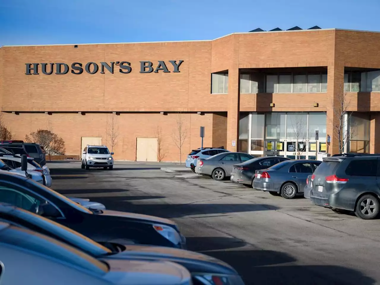 Hudson’s Bay revives outlet model with new discount store in Scarborough