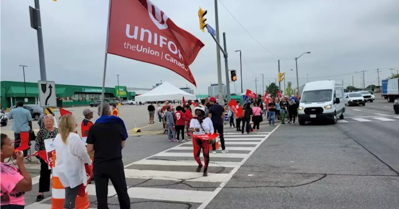 Metro grocery seeks injunction against striking workers preventing deliveries to stores