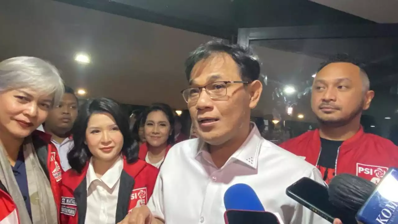 Profil Budiman Sudjatmiko, Politikus Muda yang Dipecat PDIP karena Dukung Prabowo di Pilpres 2024