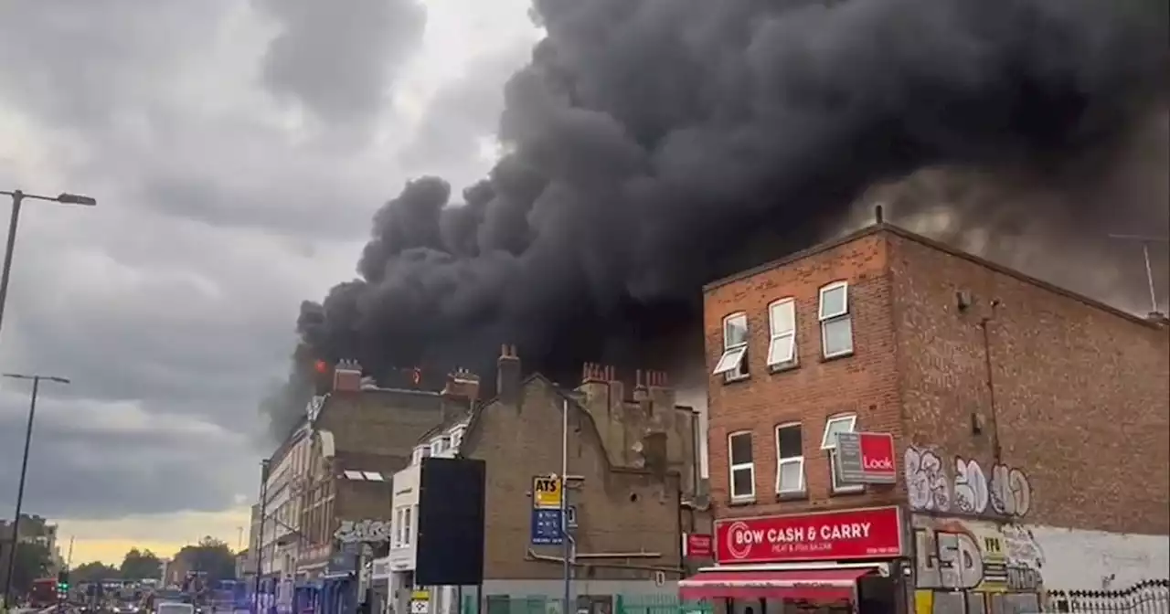 Black smoke obscures central London as fire brigade fights raging blaze