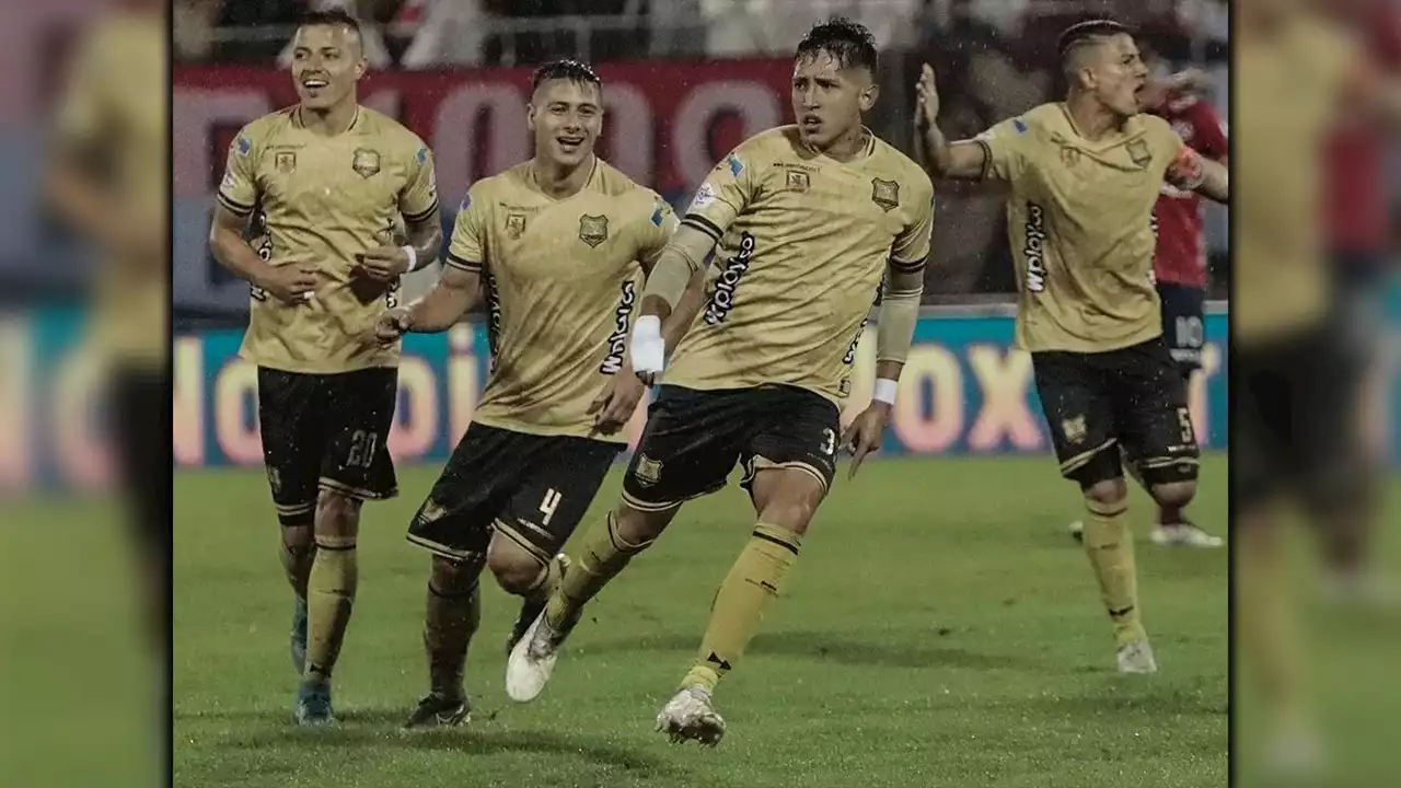 Águilas va por el liderato de la Liga contra el DIM