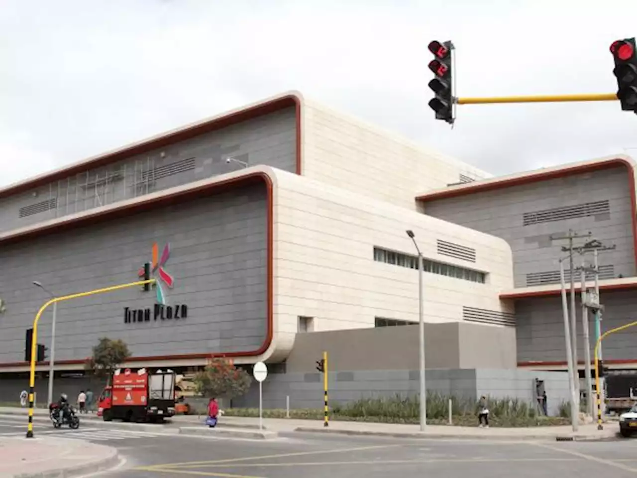 Parque Arauco adquiere participación en centro comercial Titán Plaza