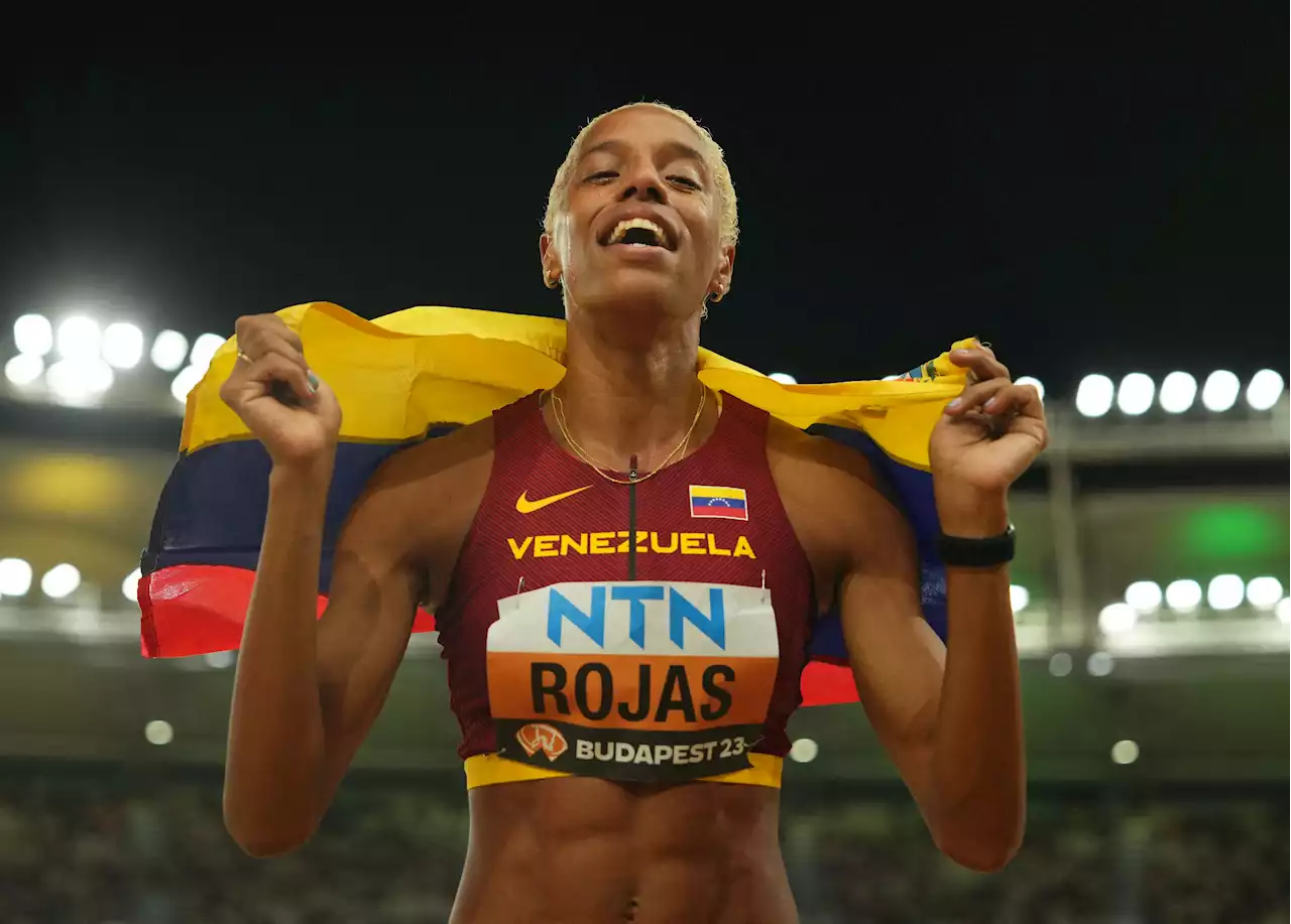 Athletics-Rojas claims fourth straight world triple jump title with last attempt