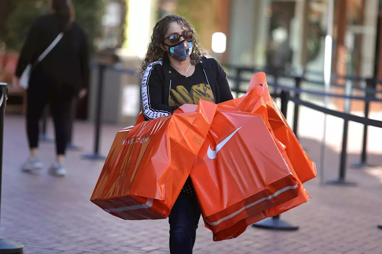 U.S. consumer sentiment slips slightly in August