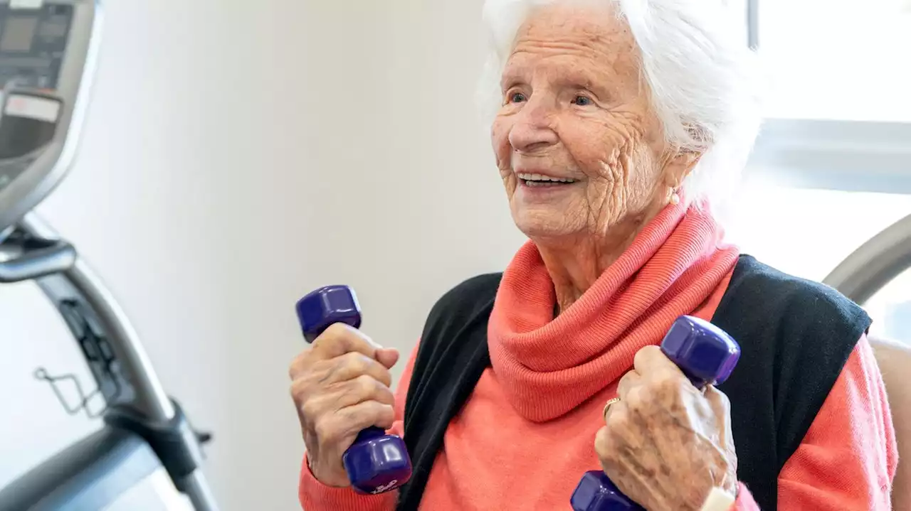 'Ich liebe das Fitnessstudio': 111-Jährige führt ihr hohes Alter auf Training zurück