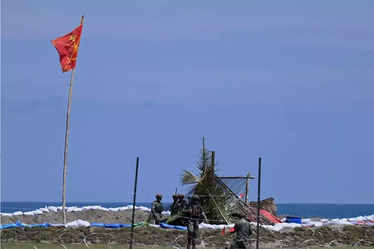 Philippine, Australian troops practise retaking island in South China Sea drill