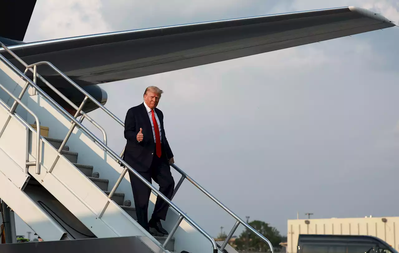 Trump Arrives at Atlanta Jail to Surrender in Election Case