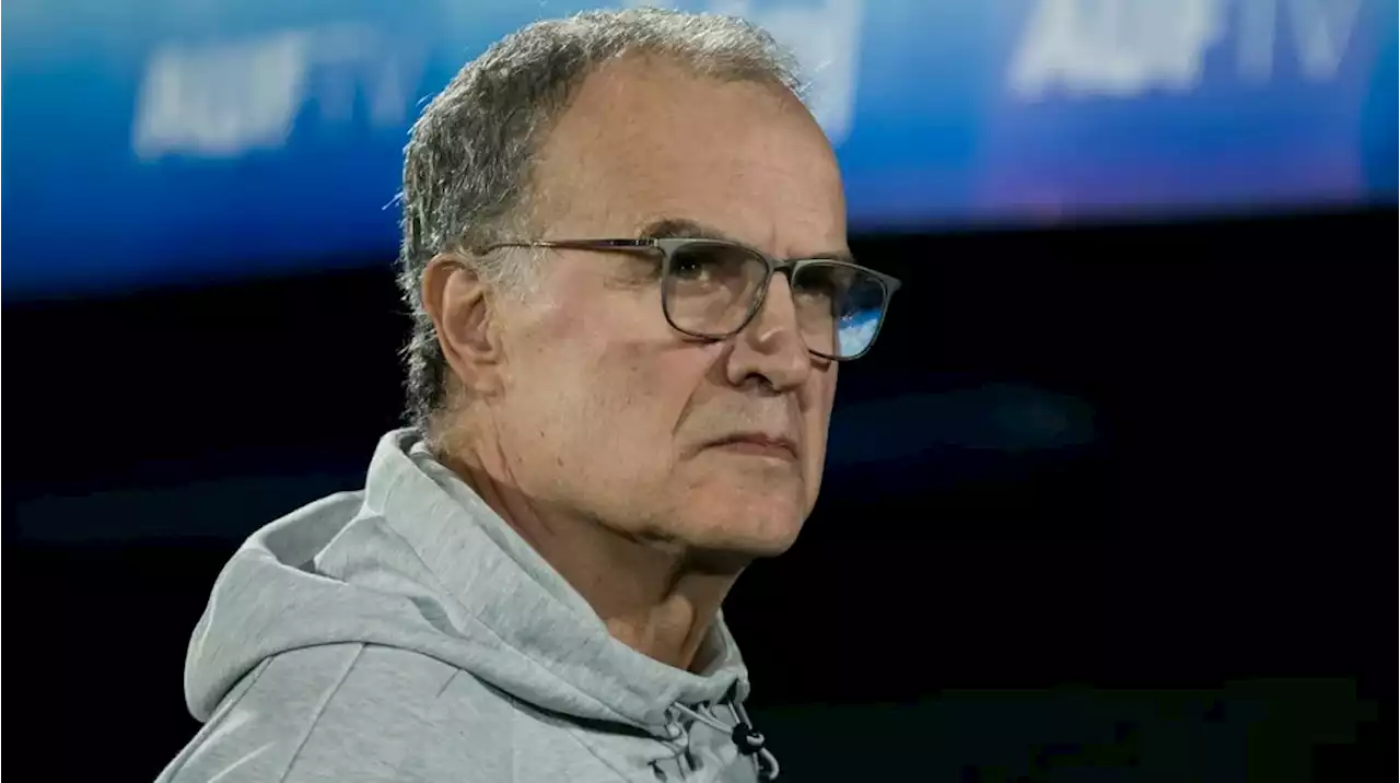 Todos apuntan contra Marcelo Bielsa: un importante empleado de la selección de Uruguay presentó su renuncia