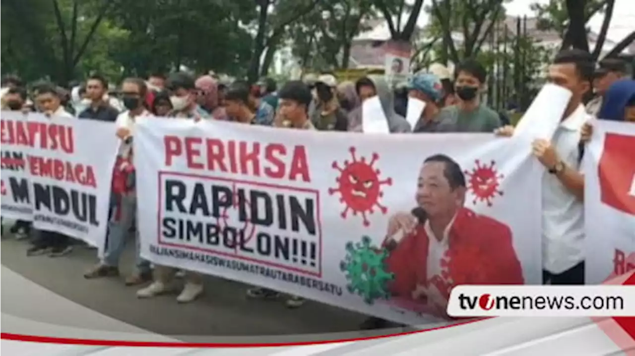 Dugaan Korupsi Dana Covid-19 di Samosir, Massa Demo Kejatisu Desak Periksa Rapidin Simbolon