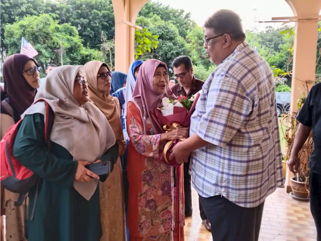 Bangga anak murid jadi Ketua Menteri