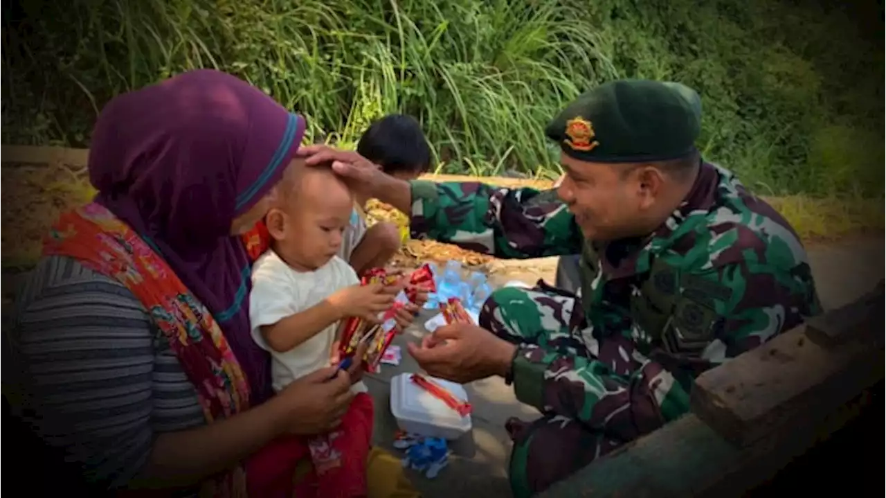 Bergerak Keluar Markas, Pasukan Tengkorak Kostrad TNI Sasar Warga Miskin yang Lapar dan Sakit