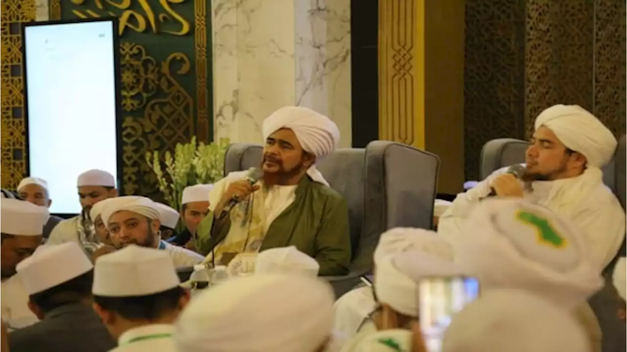 Habib Umar Jelaskan Keuntungan Baca Ayat Kursi Sehabis Salat Lima Waktu