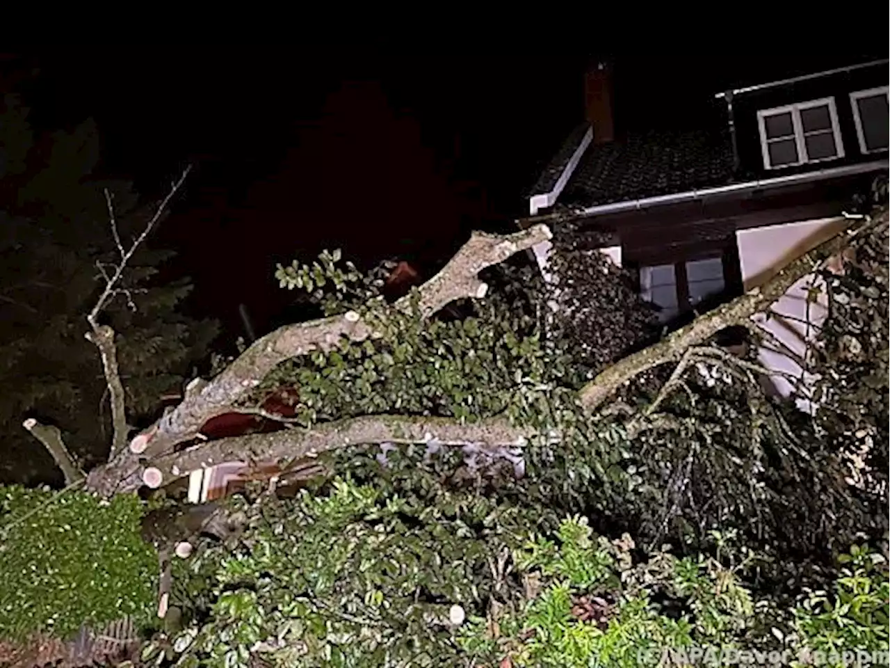 Unwetter stoppt S-Bahnen und Zugverkehr in Süddeutschland