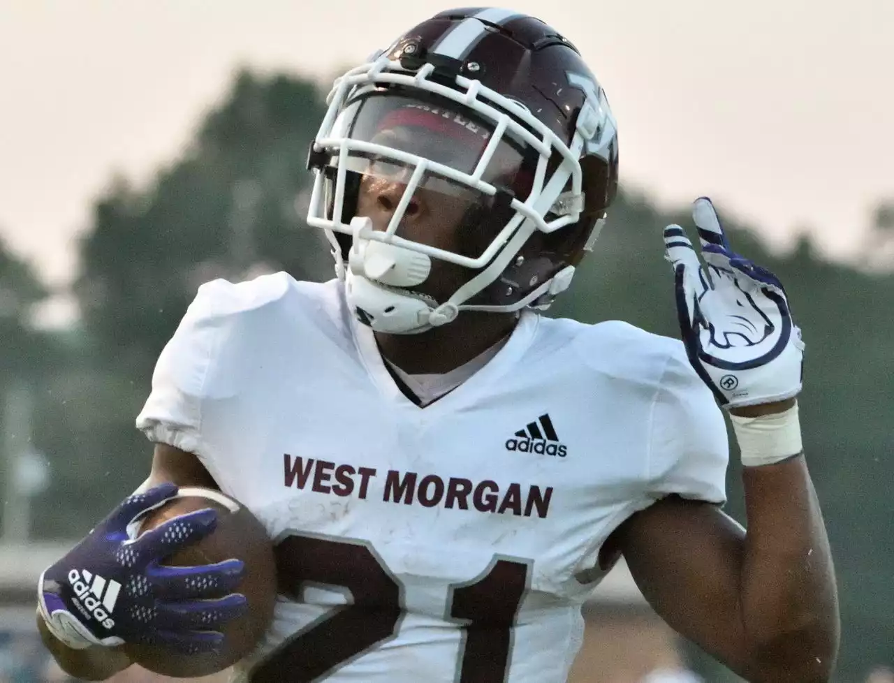 West Morgan QB Braxton Peters throws 4 TD passes in win over Randolph