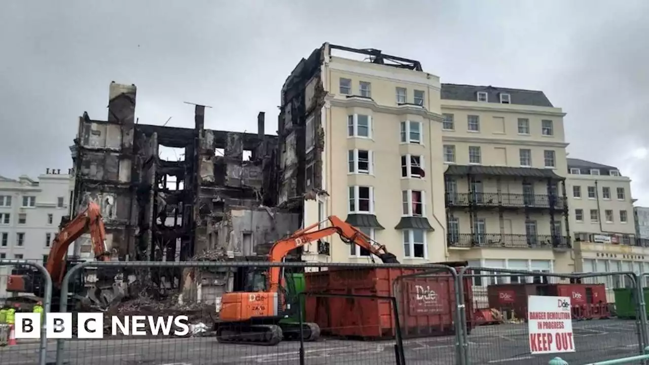 Brighton hotel fire: Seafront road reopens to eastbound traffic