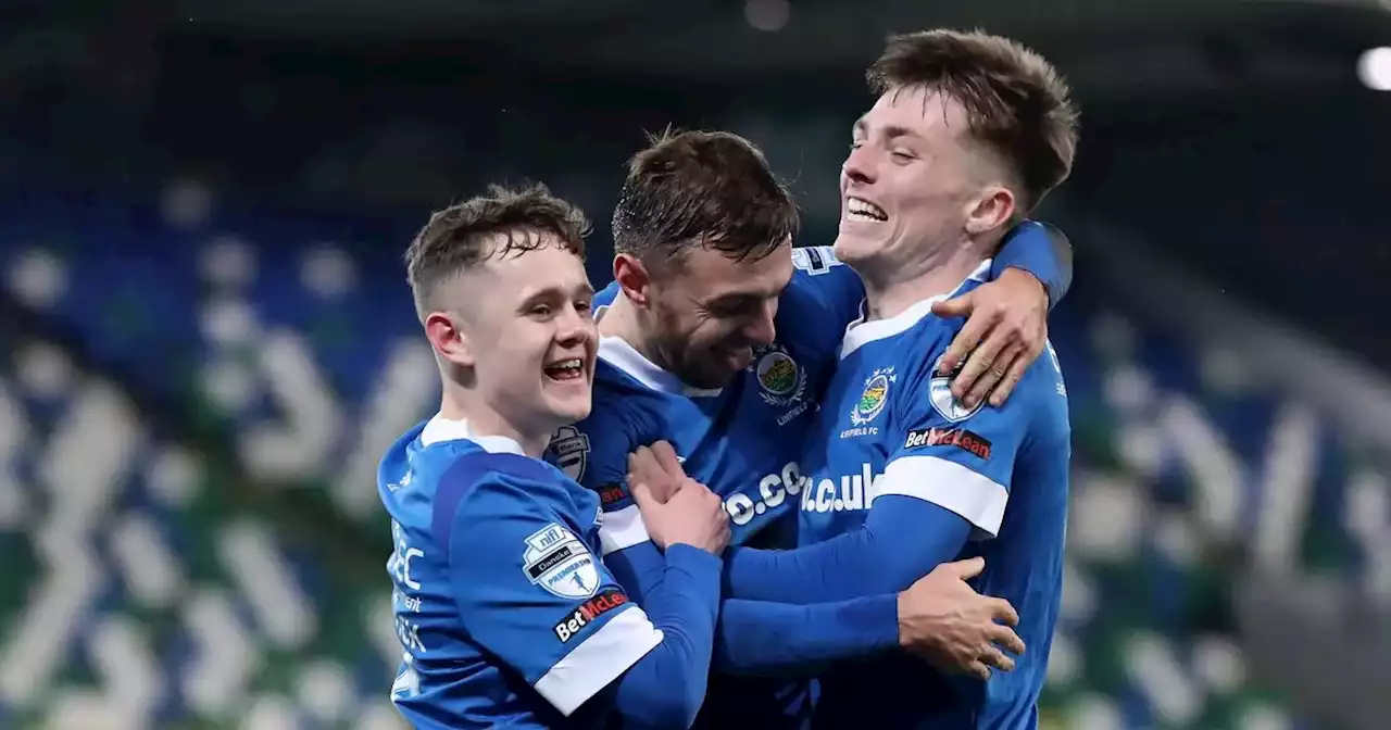 Talented Linfield teenager completes move to Scottish Championship side