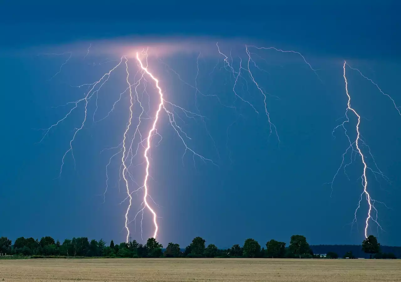 Wetterdienst warnt vor Gewittern und Starkregen im Süden Bayerns