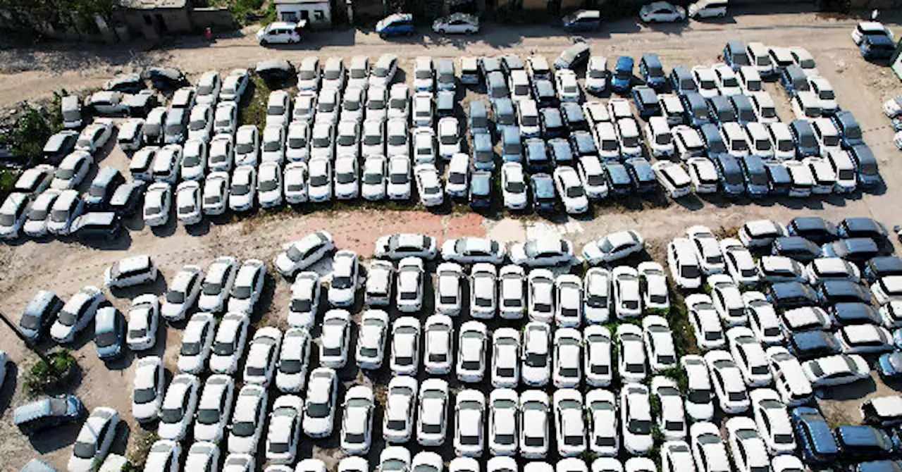 Reporters Discover China’s Massive Electric Vehicle Graveyards