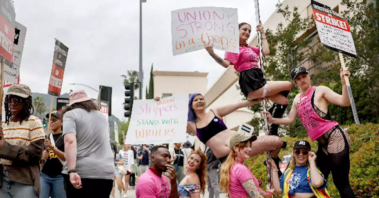 VIDEO: America's Only Unionized Group of Strippers Returns to Work