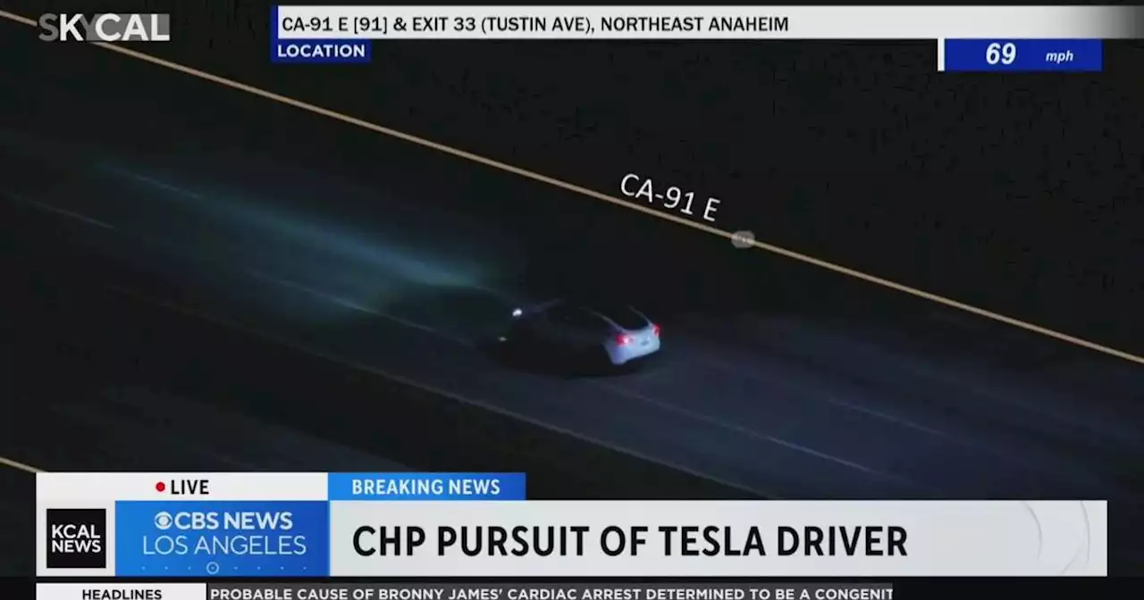 CHP pursue a Tesla along the 91 Freeway in Orange County