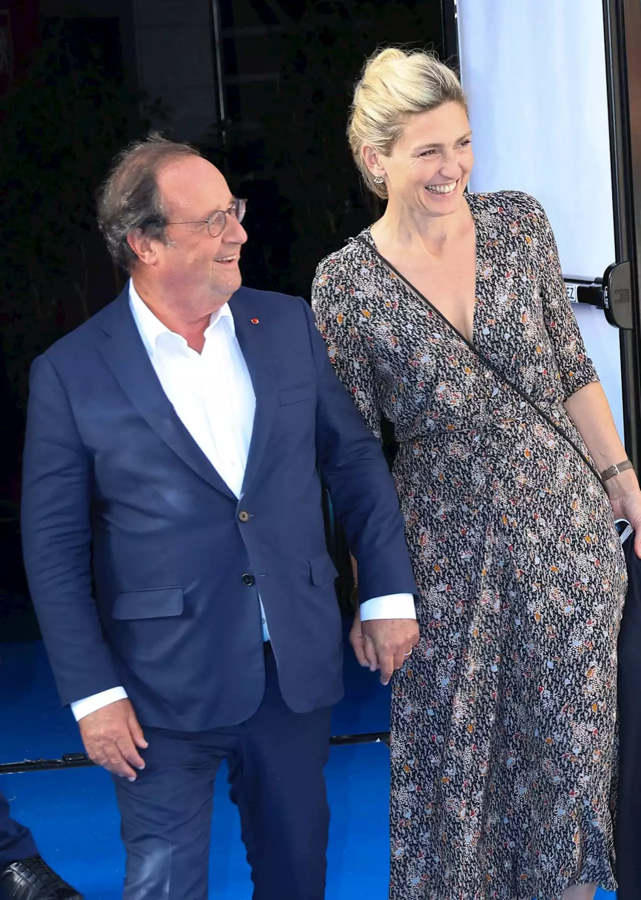 Julie Gayet et François Hollande tactiles, Zahia Dehar méconnaissable, look osé pour Karin Viard… 12 photos du festival d'Angoulême