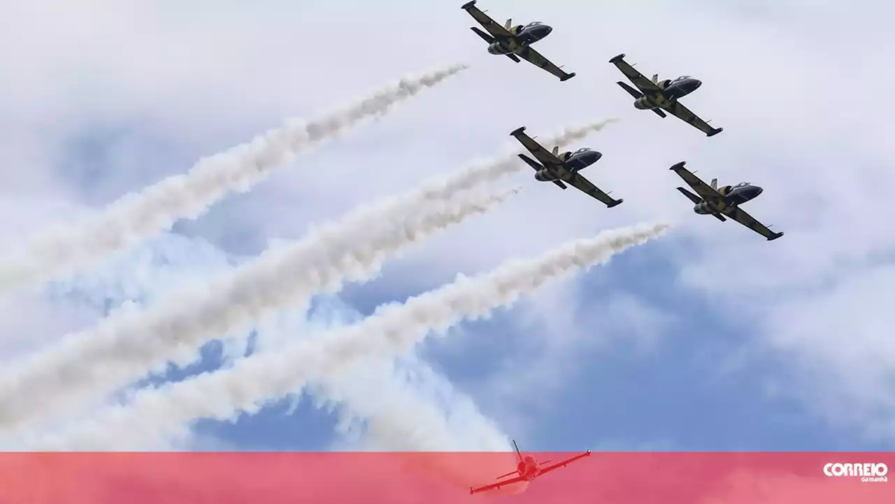 Três pilotos ucranianos morrem numa colisão entre dois aviões durante treino militar