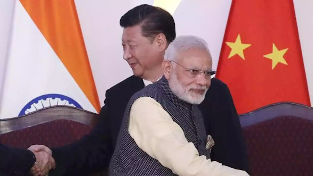 Xi Jinping dan Modi Mesra, Bicara Hati ke Hati Soal Himalaya