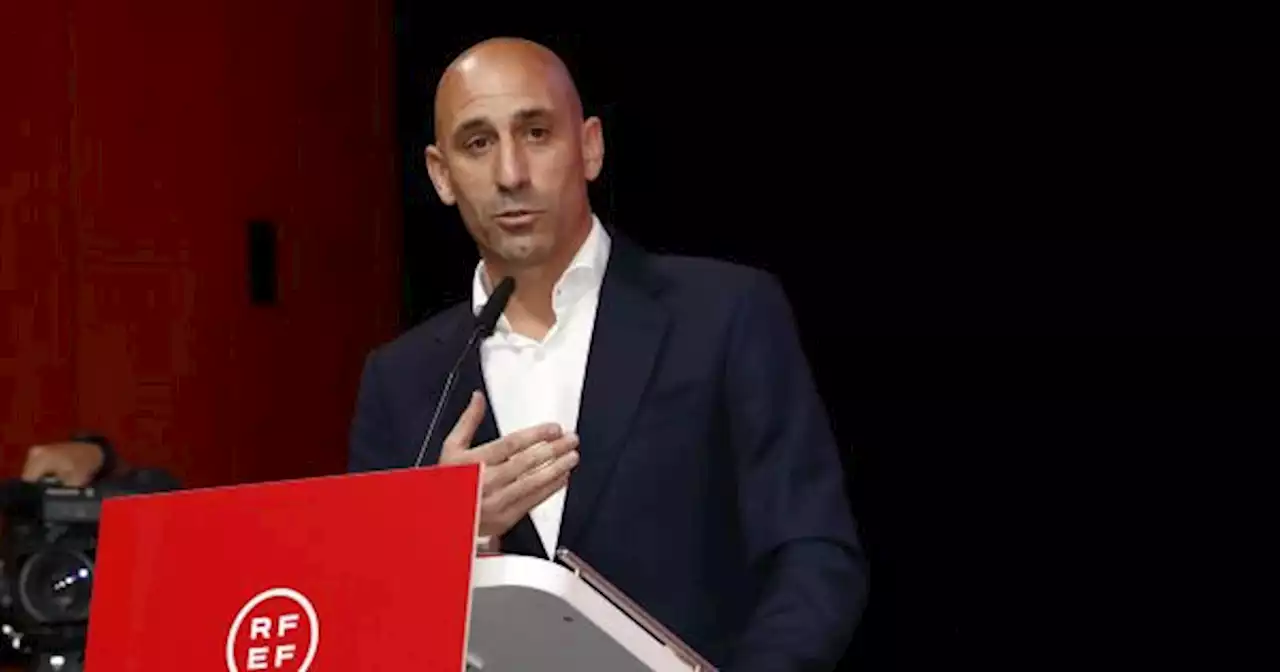 La FIFA suspende a Rubiales por el esc�ndalo del beso no consentido