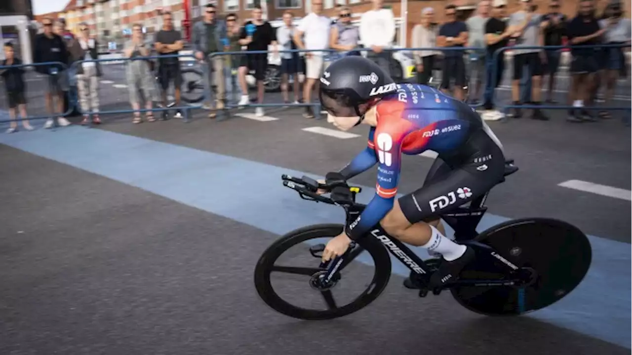 Cecilie Uttrup Ludwig mister førertrøjen på næstsidste etape af Tour of Scandinavia