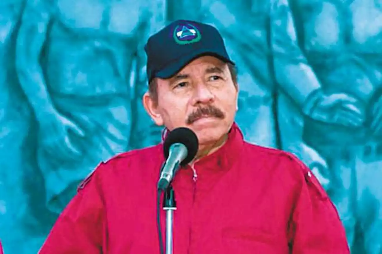 Daniel Ortega una vez quiso ser cura, hoy persigue sacerdotes