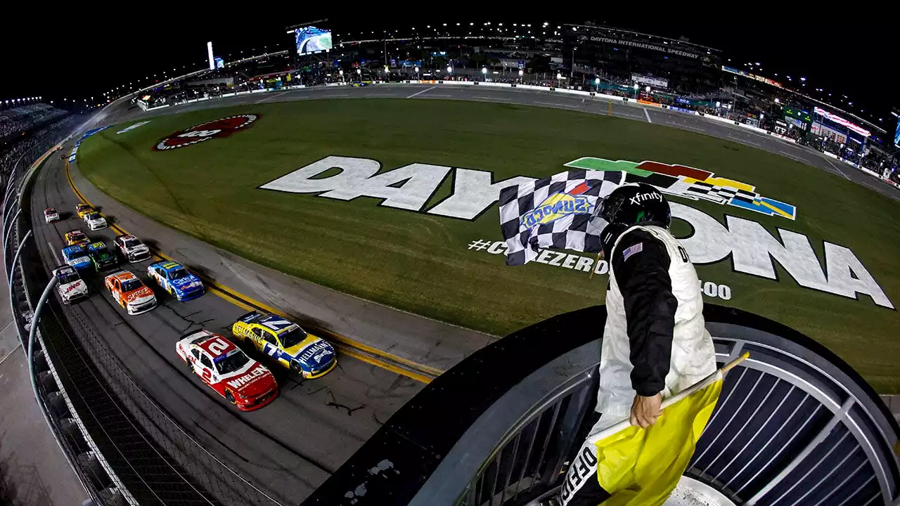 Justin Allgaier edges Sheldon Creed by 0.005 seconds to win Xfinity Series race at Daytona