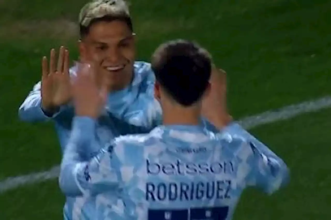 Magia de Juan Fernando Quintero: así fue su primer gol en Racing Club