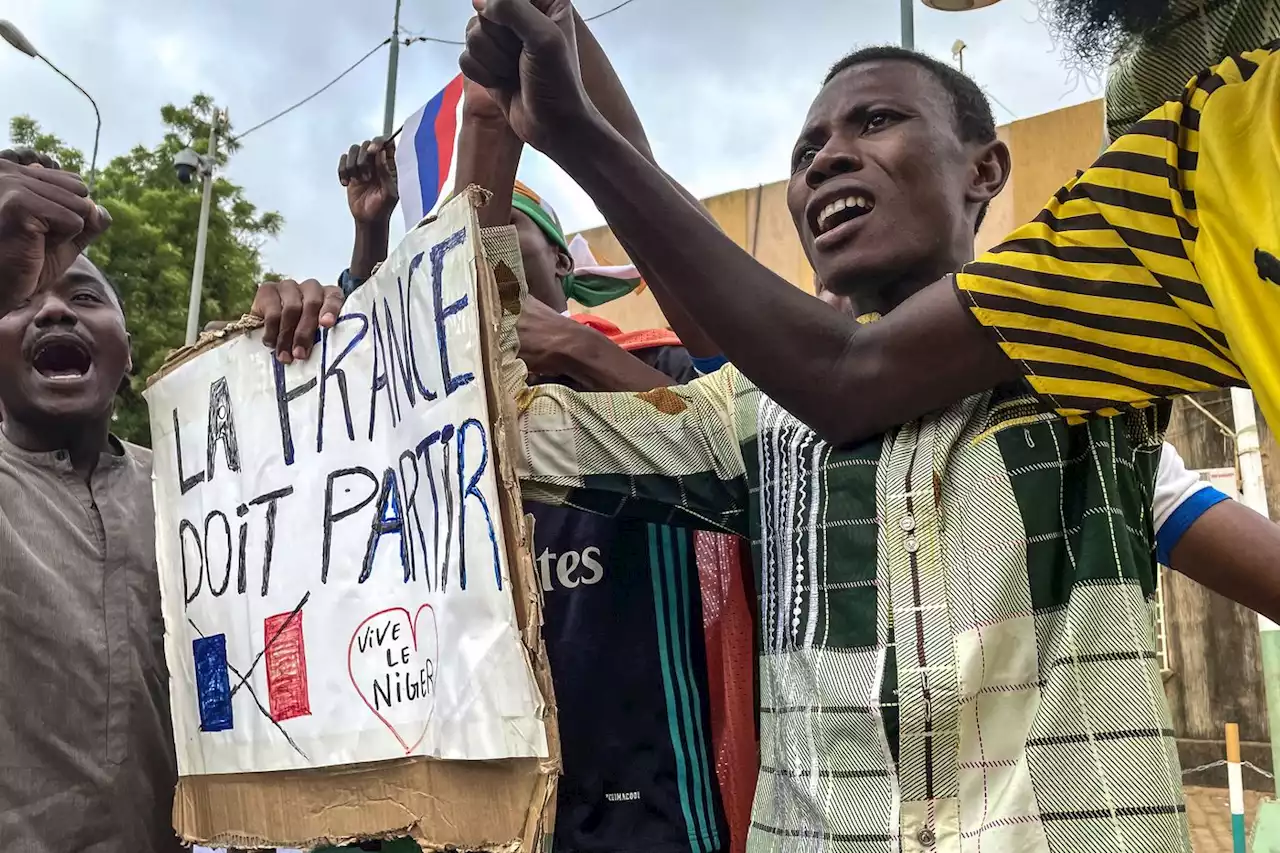 Niger : la junte au pouvoir remet la pression sur Paris